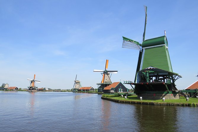 Private Day Trip Tour to Zanse Schans With a Local - Operator Information