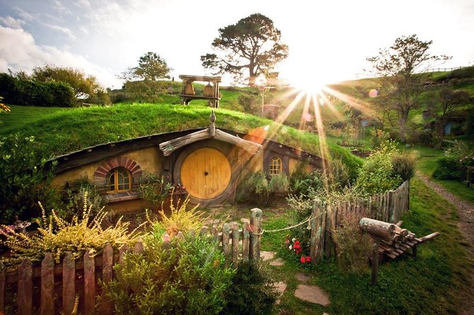 Private Day Trip Transport To Hobbiton - Questions