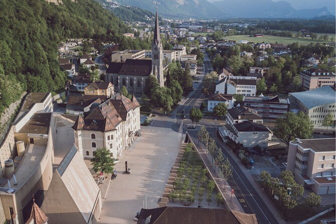 Private Daytrip by Car to Liechtenstein, Germany, Austria & Swiss - Good To Know