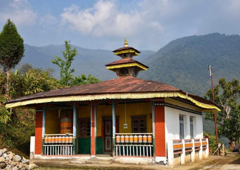 Private Daytrip to Kalimpong from Darjeeling by Car - Discovering Kalimpong: A Hill Station with a Unique Charm