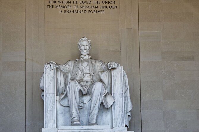 Private DC Monuments by Moonlight (Up to 12 Guests) - FAQ