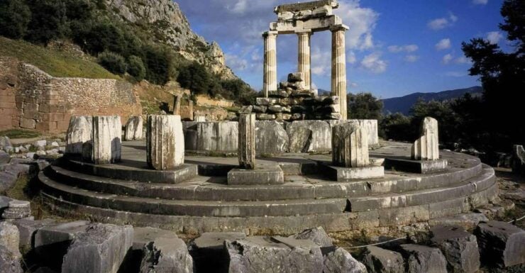 Private Delphi & Thermopylae Tour From Athens - Booking Details and Availability