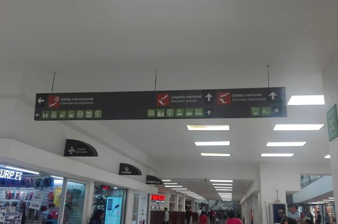Private Departure Transfer: Hotel to Mexico City Airport - Drop-off Point