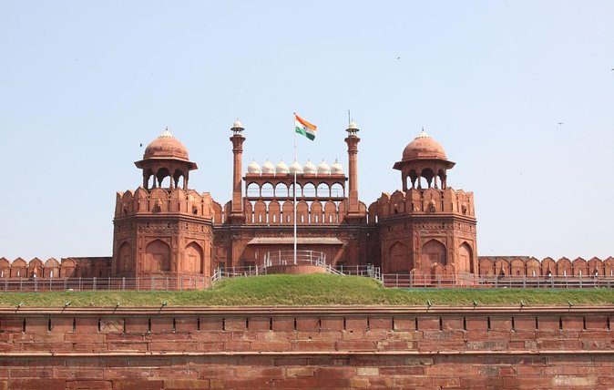 Private Departure Transfer to Airport From Hotel in Delhi by Car - Pickup Information