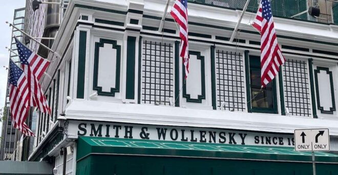 Private Devil Wears Prada Sites Tour - Reservation and Payment