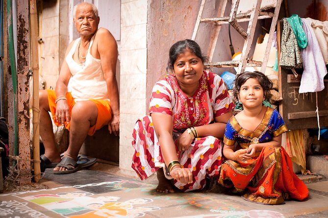 Private Dharavi Slum and Sightseeing Tour - Inclusions