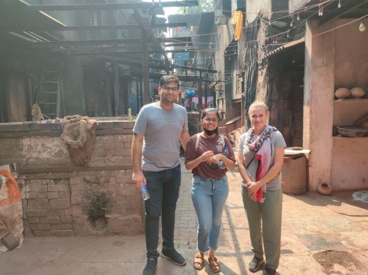 Private Dharavi Slum Tour Including Car Transfer - Tour Experience