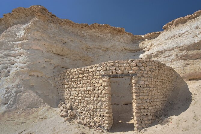 Private Dhukhan West Coast Tour - Minimum Travelers Requirement