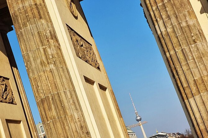 Private Digital Audio Book Scavenger Hunt Berlin Government District - The Sum Up: Unforgettable Memories Await