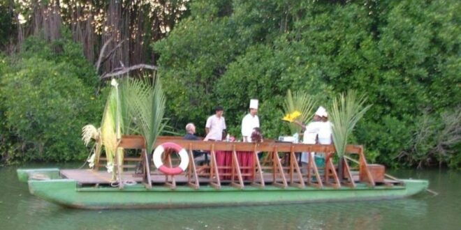Private Dinner Cruise:All-Inclusive Romantic Voyage - Common Questions