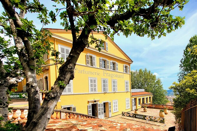 Private Discovery of the Hinterland of the Côte Dazur - Common Questions