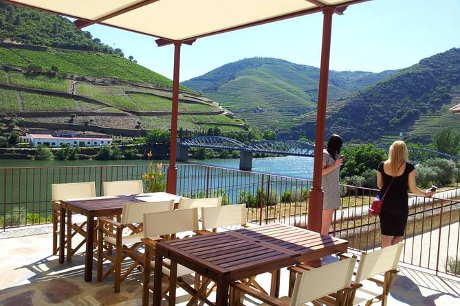 Private Douro Valley Wine Tour: 2 Wine Estates, Lunch and River Cruise - Cancellation Policy