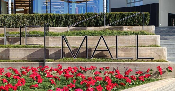 Private Driver for Shopping to "The Mall" and Prada Outlet - Good To Know