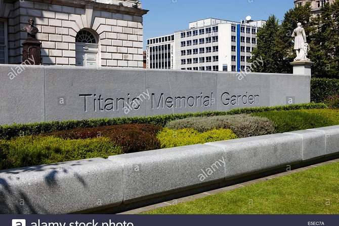 Private Driver Guided Day Tour of Belfast - Tour Overview