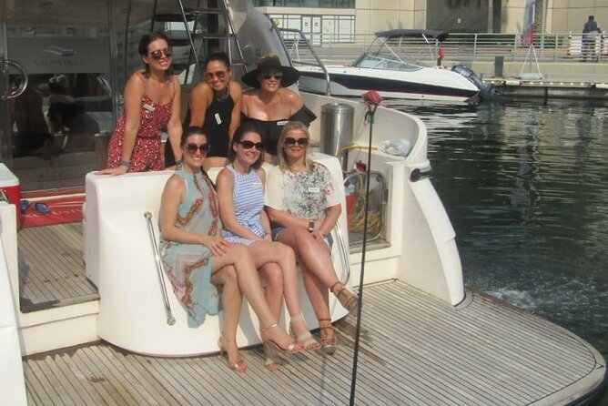 Private - Dubai 2 Hours Luxury Yacht Charter up to 15 Guests - Meeting Point and Pickup Information