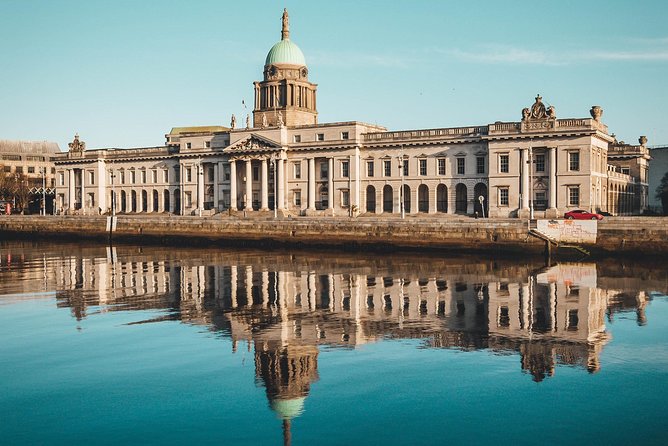 Private Dublin Departure Transfer - Hotel / Accommodation to Airport - The Sum Up