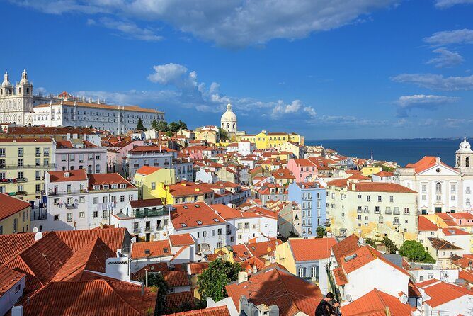 Private Eco Tuk-Tuk Tour: Lisbon Highlights & Viewpoints - The Experience: What to Expect