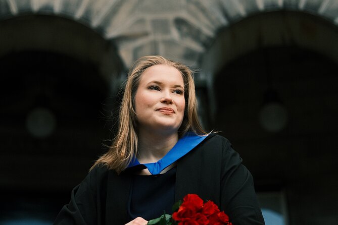 Private Edinburgh Photoshoot - Couples & Solo Travellers - Capturing Beautiful Memories in Edinburgh