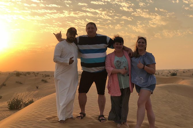 Private Evening in Red Dunes of Dubai With Dinner - Traditional Arabian Dinner and Entertainment