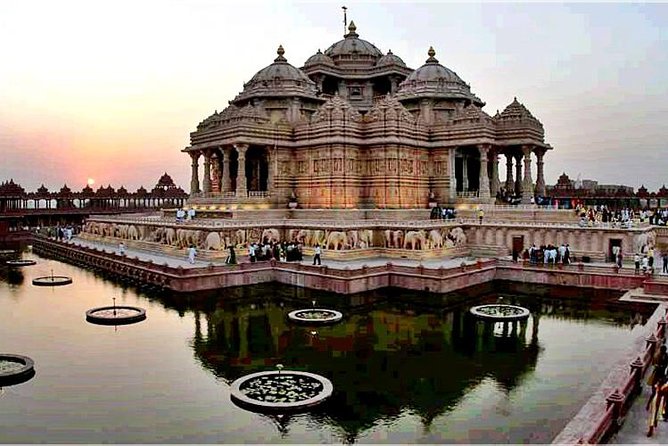 Private Evening Tour of Akshardham Temple With Musical Fountain Show - Meaning of Akshardham Temple