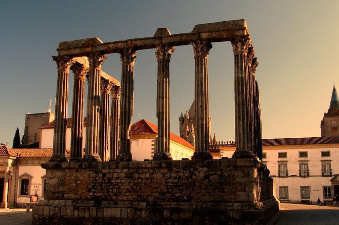 Private Evora Full Day Tour From Lisbon - Expert Guided Walking Tour