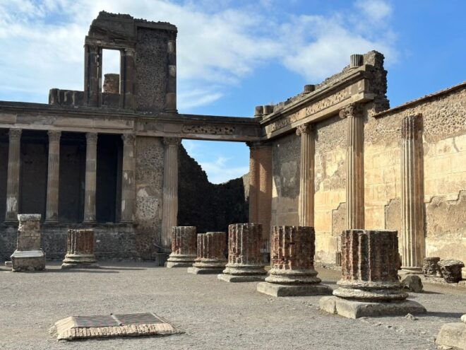 Private Excursion to Pompeii and to Vesuvius - Inclusions