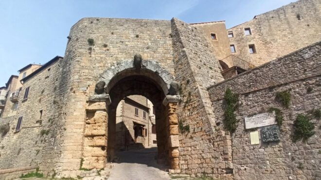 Private Excursion: Volterra & San Gimignano+Wine Tastings - Highlights