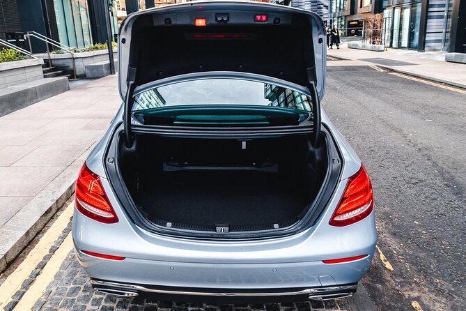 Private Executive Transfer From Edinburgh to Royal Troon - Included Amenities