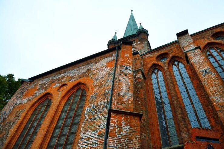 Private Family-Friendly Walking Tour of Historic Lubeck - Activity Details and Options