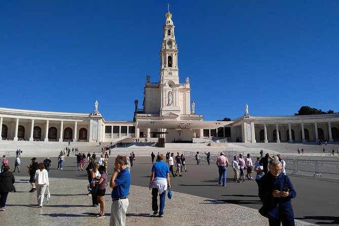 Private Family Tour Fatima - Batalha - Nazaré - Medieval Óbidos - Tour Details