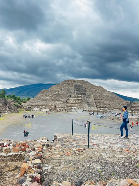 Private Family Tour to Teotihuacán From Your Accommodation - Guided Exploration of Pyramids