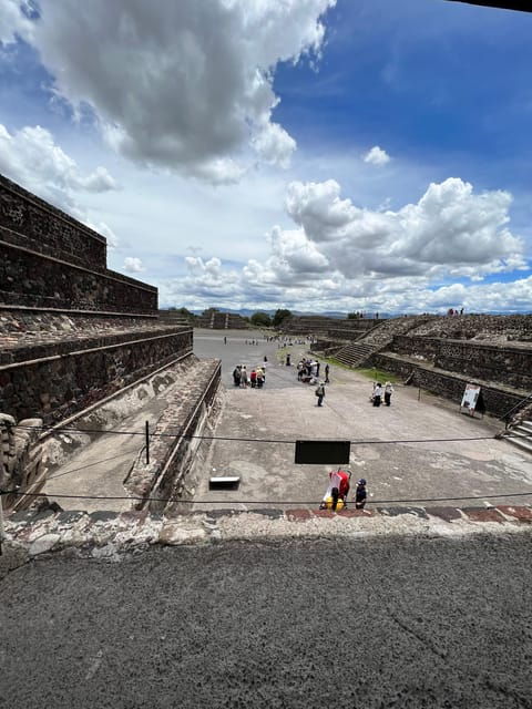 Private Family Tour to Teotihuacán From Your Accommodation - Free Time for Lunch