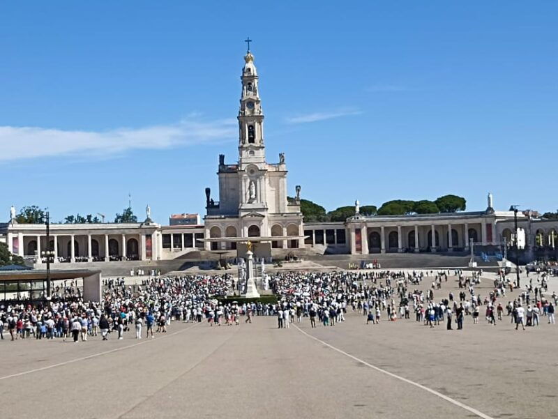 Private Fátima Tour: Fátima- Nazaré- Óbidos - Exploring the Itinerary and What You Can Expect