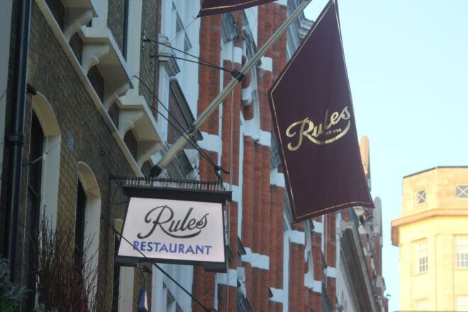 Private Fictional & Film Spy Tour of London - Tour Experience