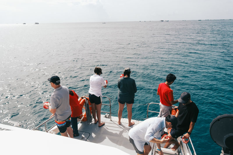 Private Fishing and Snorkeling by Catamaran Speedboat in Phu Quoc - Fishing with traditional equipment