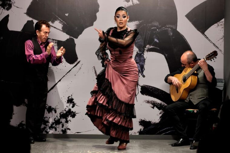 Private Flamenco Show in the Center of Seville (Max 30 Pax) - Experience Highlights