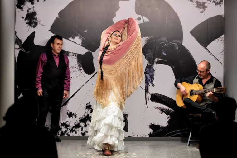 Private Flamenco Show in the Center of Seville (Max 30 Pax) - Common Questions