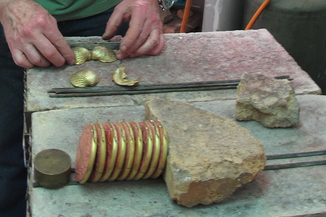 Private Florence Oltrarno Art and Crafts Walking Tour - Off the Beaten Path Exploration