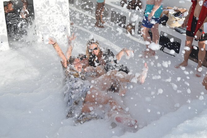 Private Foam Party Boat VIP - Luxurious Private Boat Rental