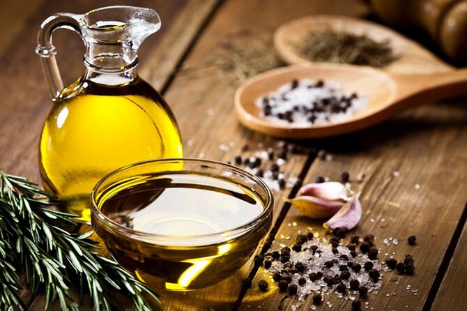 Private Food and Wine Tour by Mount Vesuvius - Amenities Provided