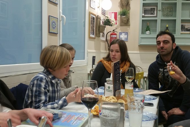 Private Food, Tapas & Wine Tour of Madrid With Customizable Menu All Included - Understanding Tapas, Pintxos, Platos, Platillos, and Raciones