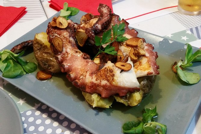 Private Food, Tapas & Wine Tour of Madrid With Customizable Menu All Included - Convenient Meeting and Pickup Options