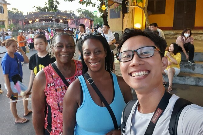 Private Food Tour and Hidden Gems in Hoi An - Sampling Traditional Street Food