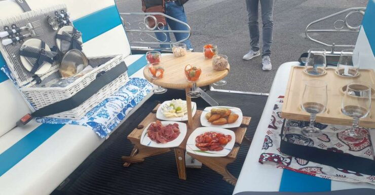 Private Food Tuk Tuk Tour - Experience Highlights