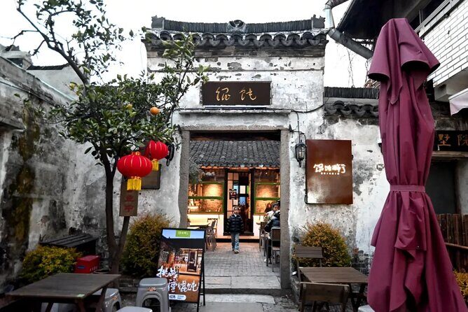 Private Foodie Tour for 6-hour Layover in Shanghai Water Town - The Sum Up