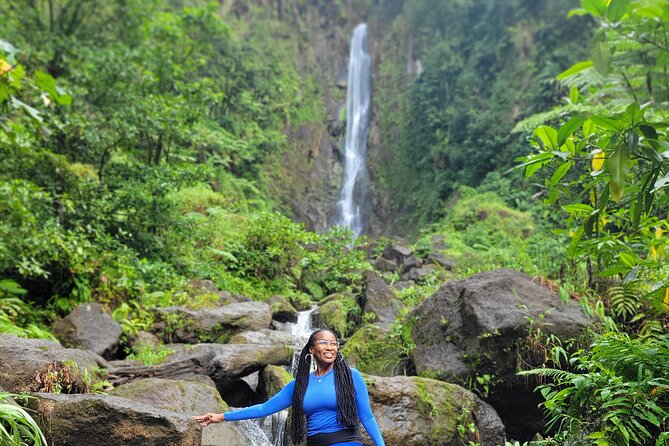 Private Fresh Water Lake, Waterfalls And Hot Springs Excursion - Scenic Hiking Trails