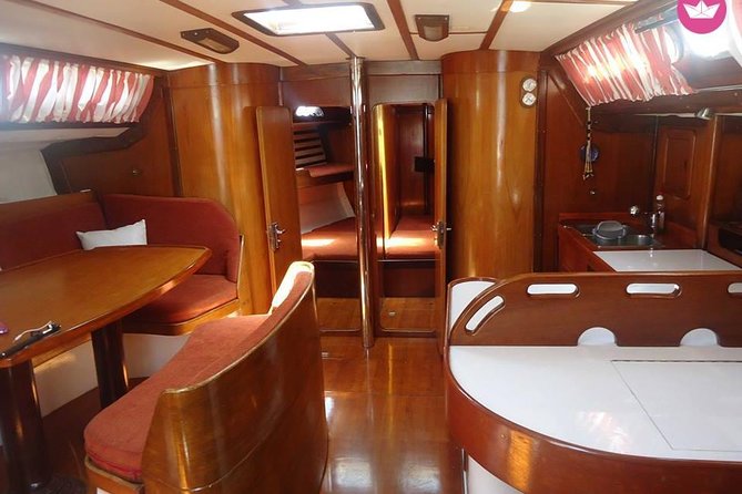 Private Full-Day Cruise in Greece With Lunch - Highlights of the Cruise Experience