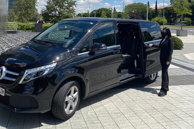 Private Full Day Excursion to Auschwitz From Krakow With Hotel Pick-Up - Hotel/Apartment Pick-Up and Drop Off