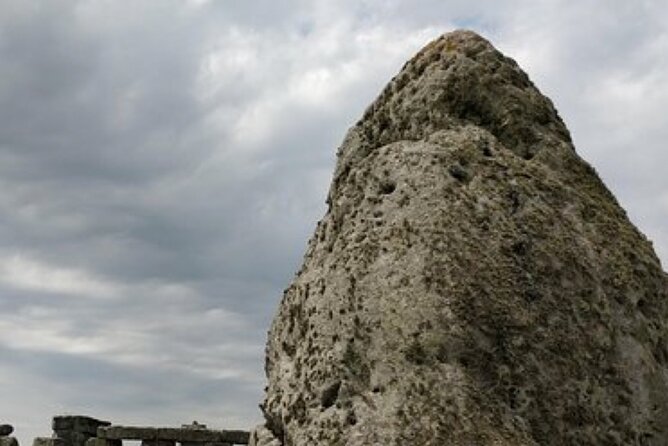 Private Full Day Guided Tour to Bath and Stonehenge - Common Questions