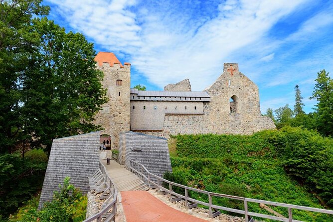 Private Full-Day Hiking Tour in Sigulda and Gauja National Park - Meeting and Pickup Details